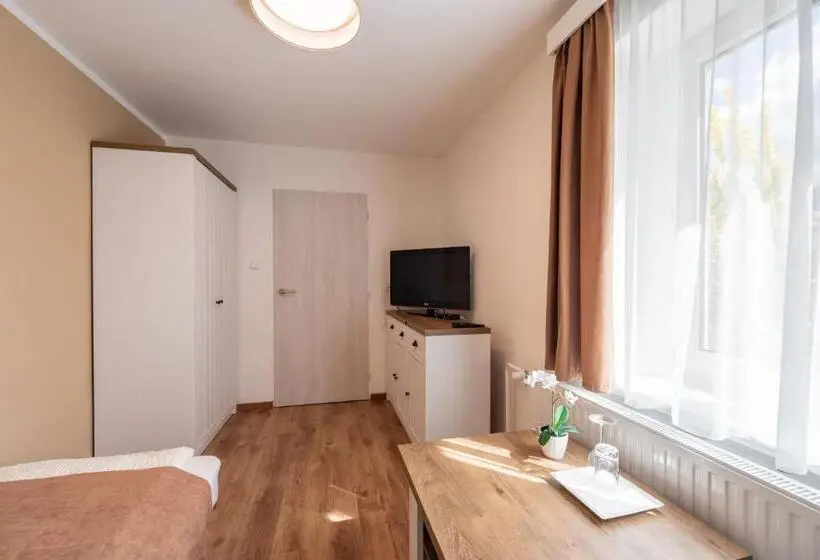 اتاق استاندارد یک نفره, Vila Astoria
