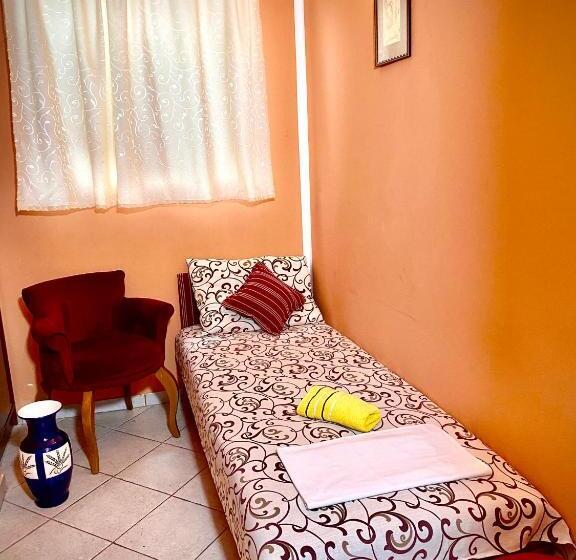 اتاق استاندارد سه نفره, Vila đuričić 300m Od Mora