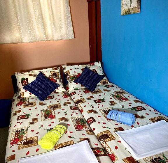 اتاق استاندارد چهار تخته, Vila đuričić 300m Od Mora