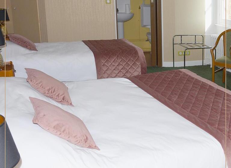 חדר סטנדרט לשלושה, Hôtel La Batisse