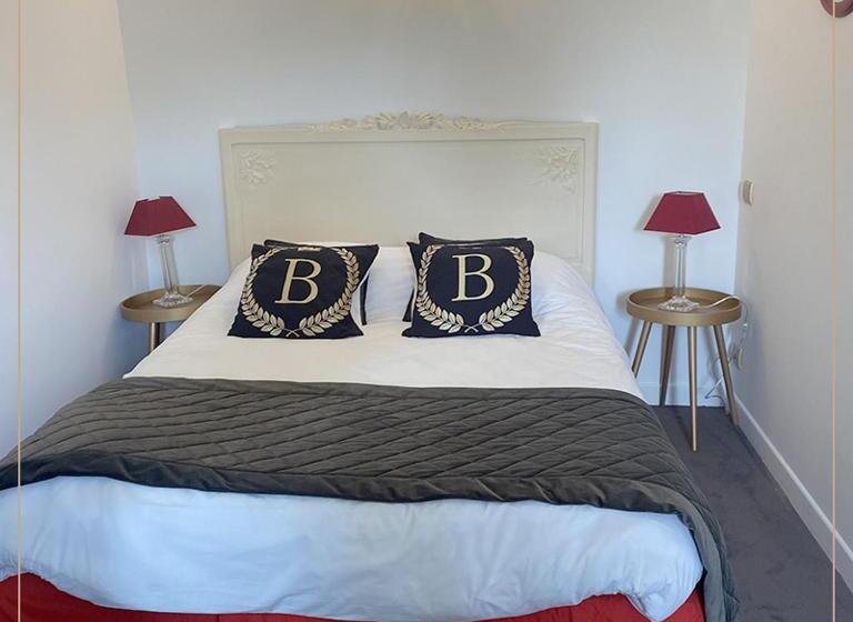 חדר סטנדרט לארבעה, Hôtel La Batisse