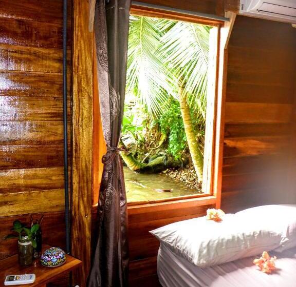 غرفة كومفورت, El Jaguar