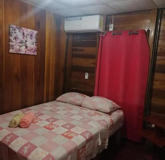 غرفة قياسية, El Jaguar