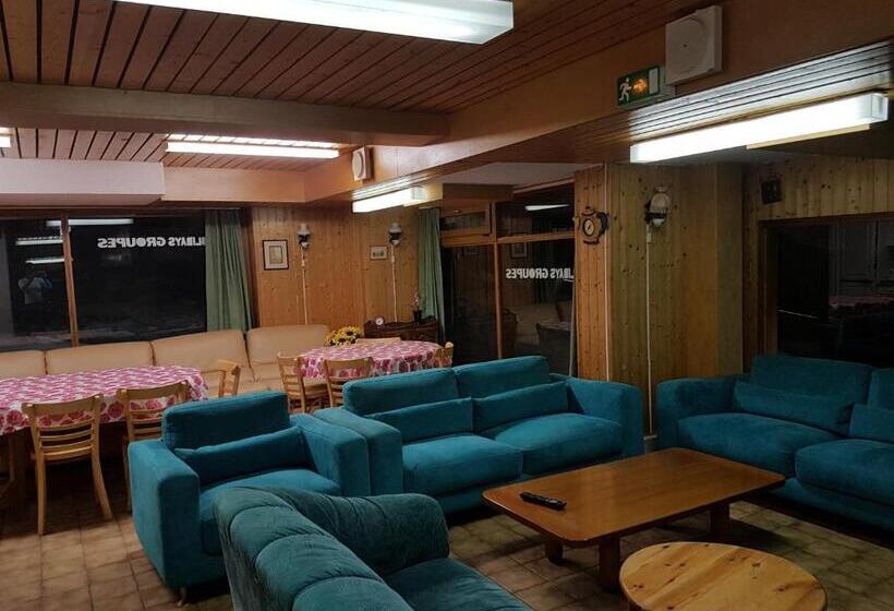 חדר סטנדרטי עם מיטת קומתיים ואמבטיה משותפת, Holidays Groupes Anzère