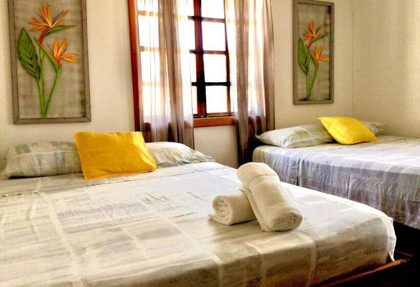 غرفة عائلية, Ito Del Mar   Main Street