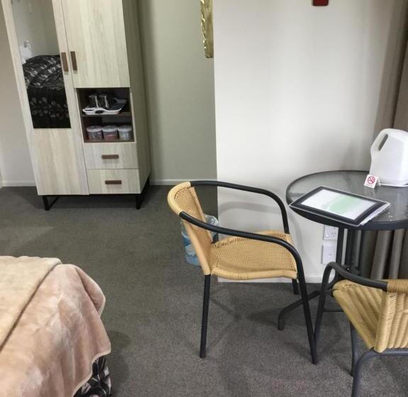 스탠다드 룸, Waitomo Caves Guest Lodge