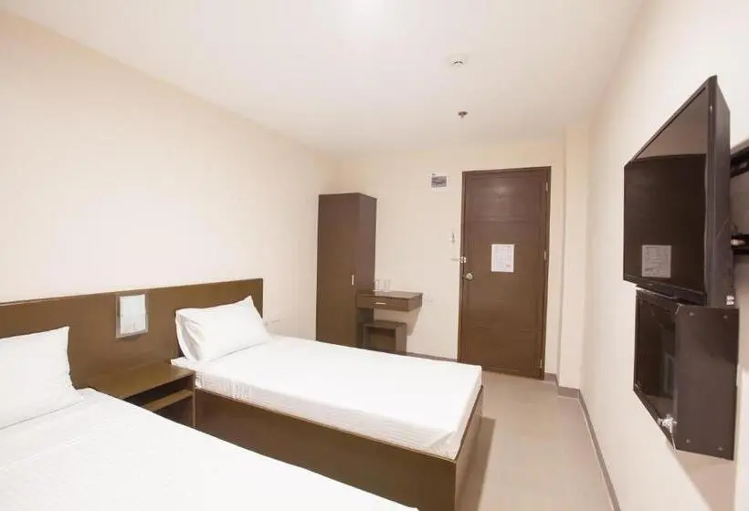 Economy-huone, Emerald Suites Cdo