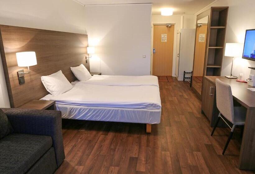 חדר קלאב, Hassela Ski Resort