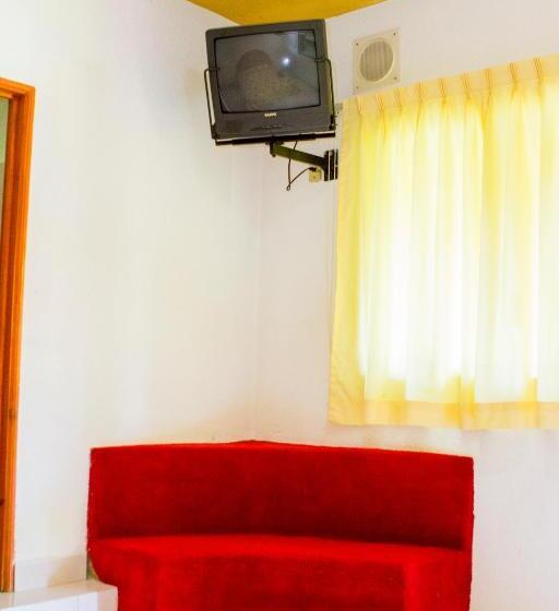 اتاق استاندارد سه نفره, Kazmay