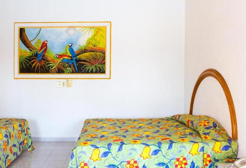 اتاق استاندارد چهار تخته, Kazmay