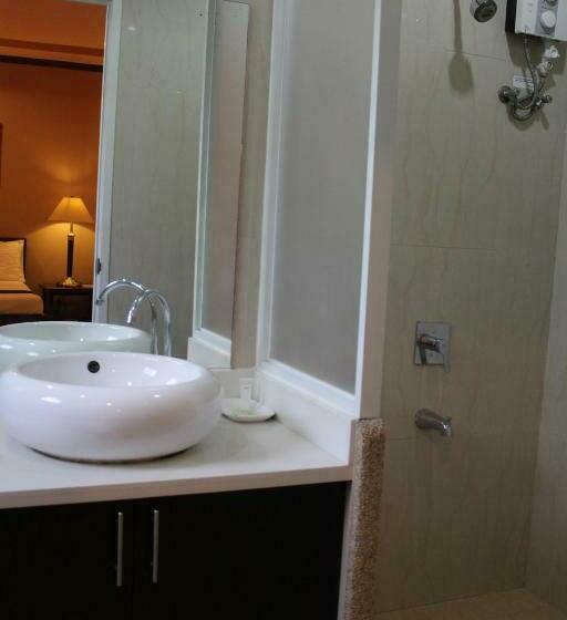 스탠다드 룸 킹사이즈 침대, Malapascua Starlight Resort