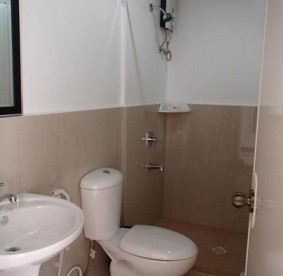 디럭스 트리플 룸, Malapascua Starlight Resort