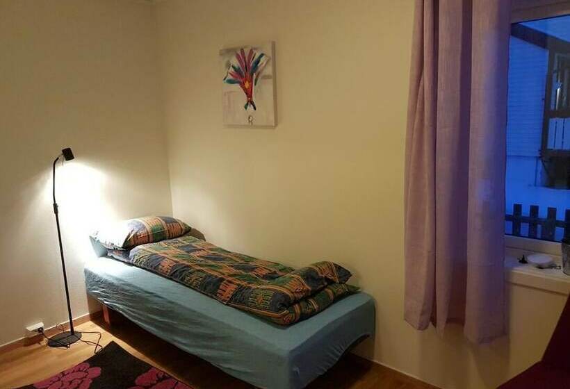 חדר סטנדרד יחיד חדר אמבטיה משותף, Wilhelmsen Romutleie