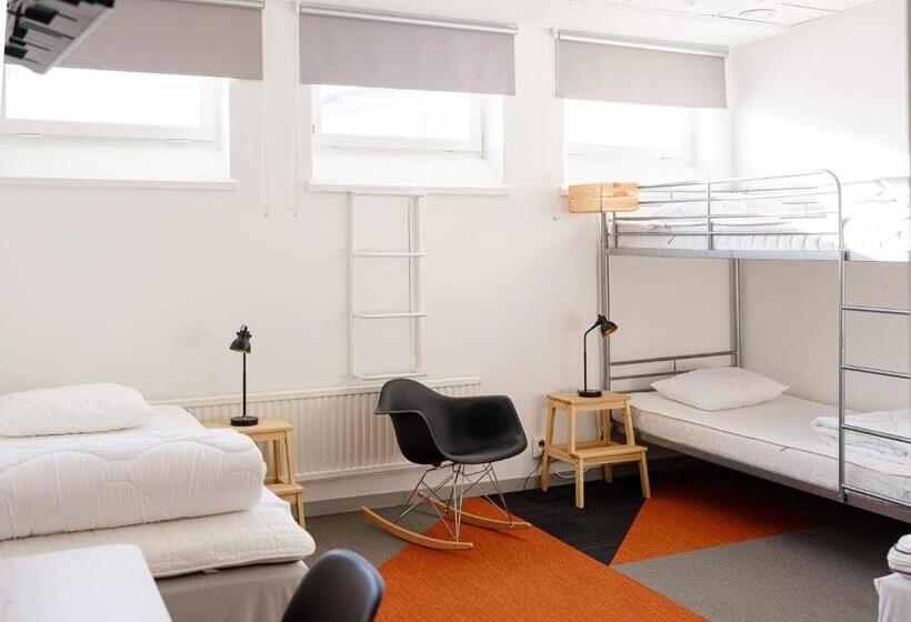 标准四人间共用浴室, Norrland Ymca Hostel Umeå