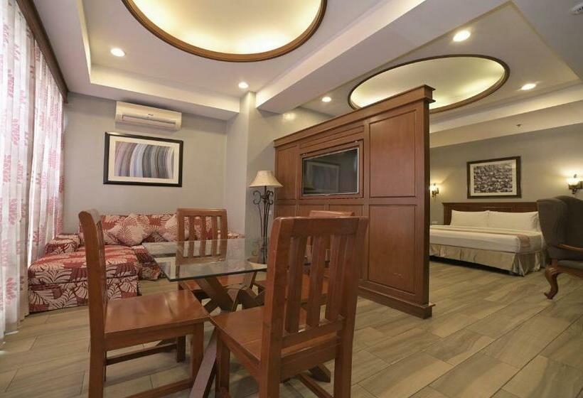 מיטת קינג בסוויטה, Paragon Hotel And Suites