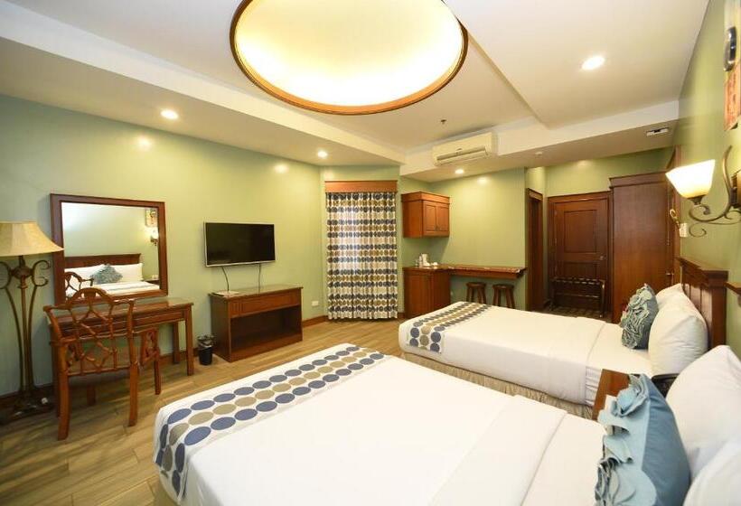 جناح سوبيريور, Paragon Hotel And Suites