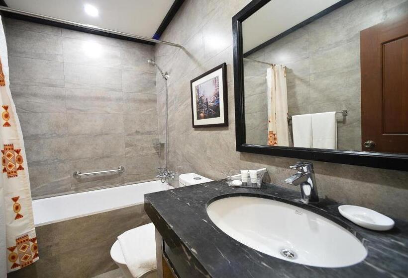 جناح برستيج, Paragon Hotel And Suites