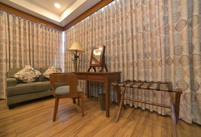 高级客房, Paragon Hotel And Suites