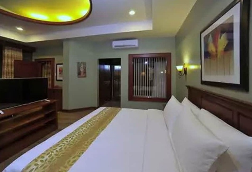 套房, Paragon Hotel And Suites