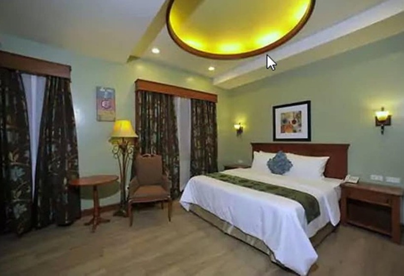 جناح, Paragon Hotel And Suites