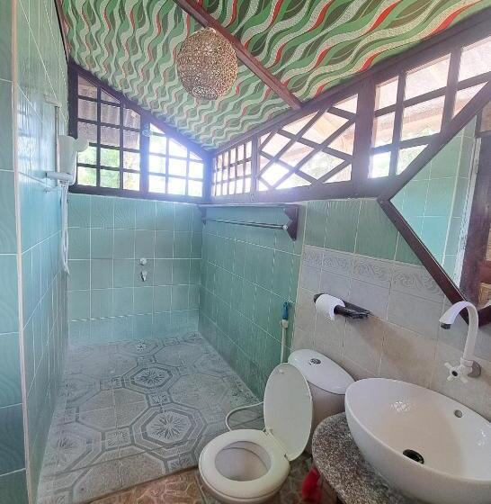 خانه 1 خوابه, Patrick's On The Beach Resort
