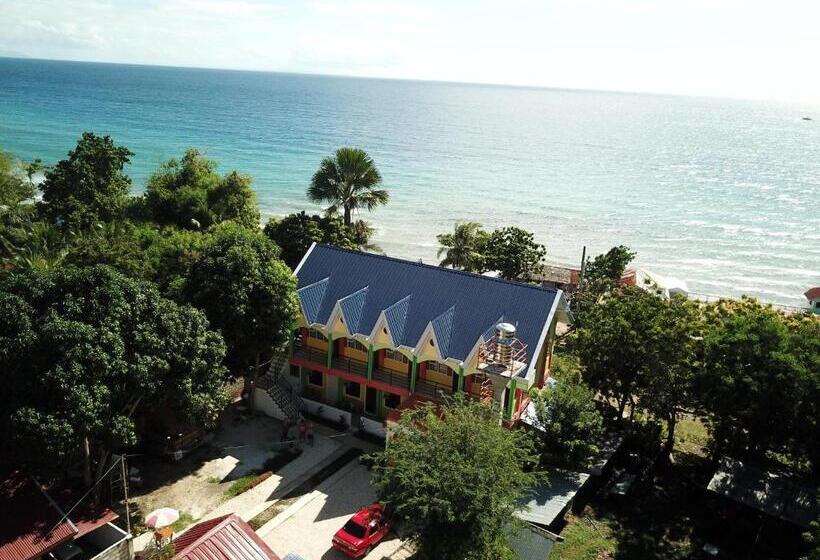 اتاق خانوادگی با چشم‌انداز دریا, Islet View Pension House