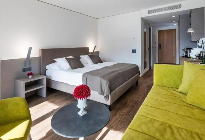 スタンダードトリプルルーム, Hotel & Lounge Lago Maggiore