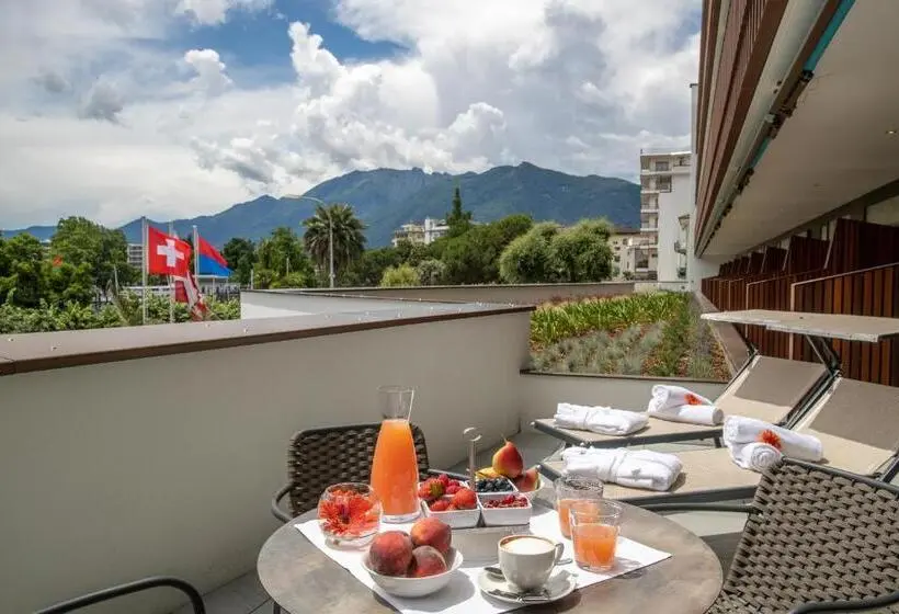 身障者適用ジュニアスイートルーム, Hotel & Lounge Lago Maggiore