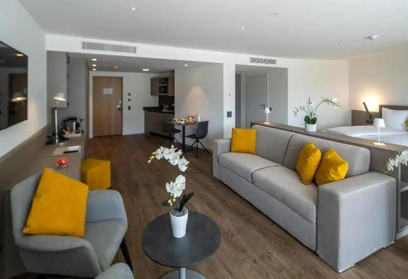 身障者適用ジュニアスイートルーム, Hotel & Lounge Lago Maggiore
