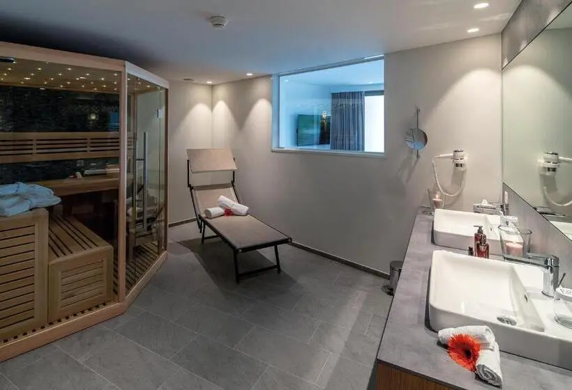 デラックスジュニアスイート, Hotel & Lounge Lago Maggiore