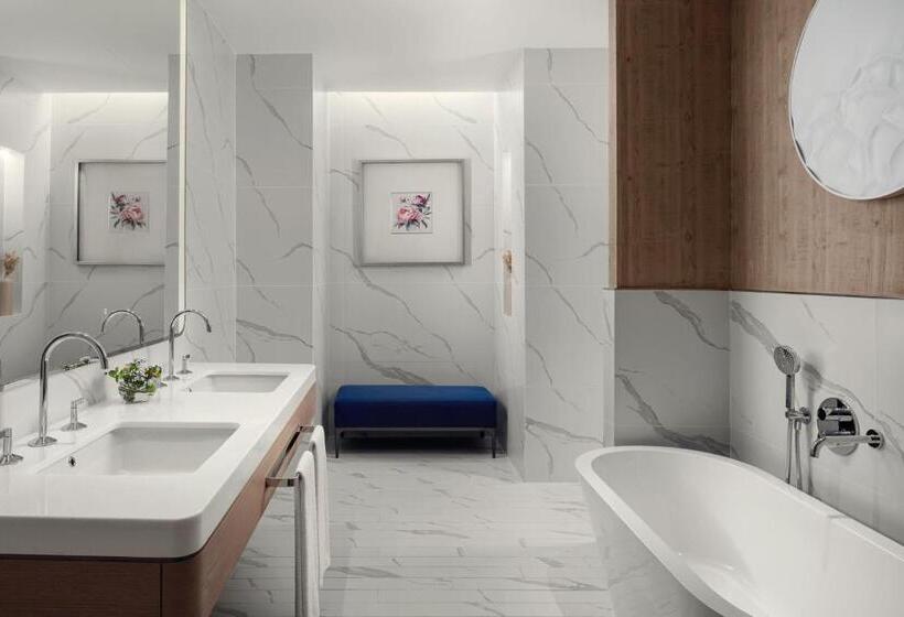 اتاق لوکس با چشمانداز شهر, The St. Regis Al Mouj Muscat Resort