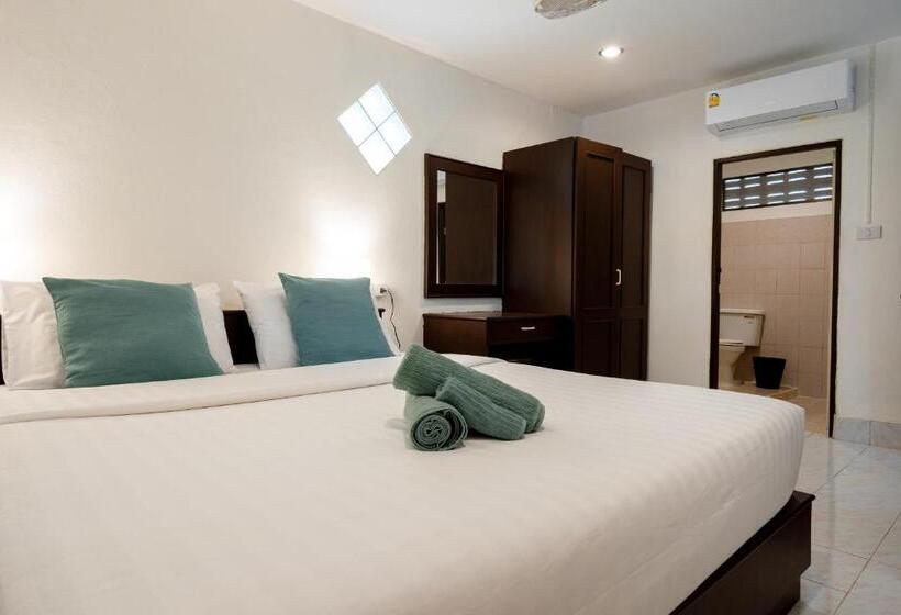 Бунгало Стандарт, Lanta School Beach Resort