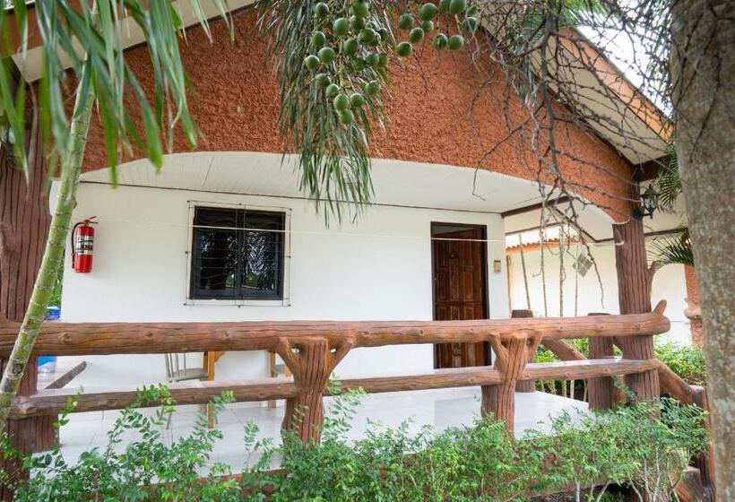 Бунгало Стандарт, Lanta School Beach Resort