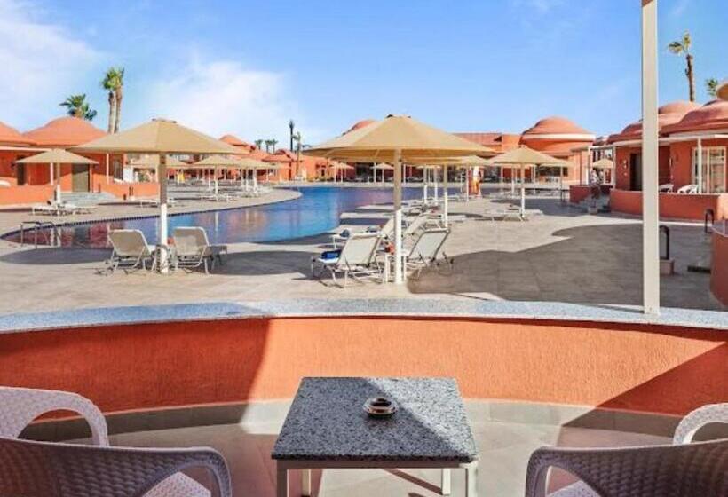 اتاق لوکس با چشم‌انداز استخر, Pickalbatros Laguna Club Resort Sharm El Sheikh