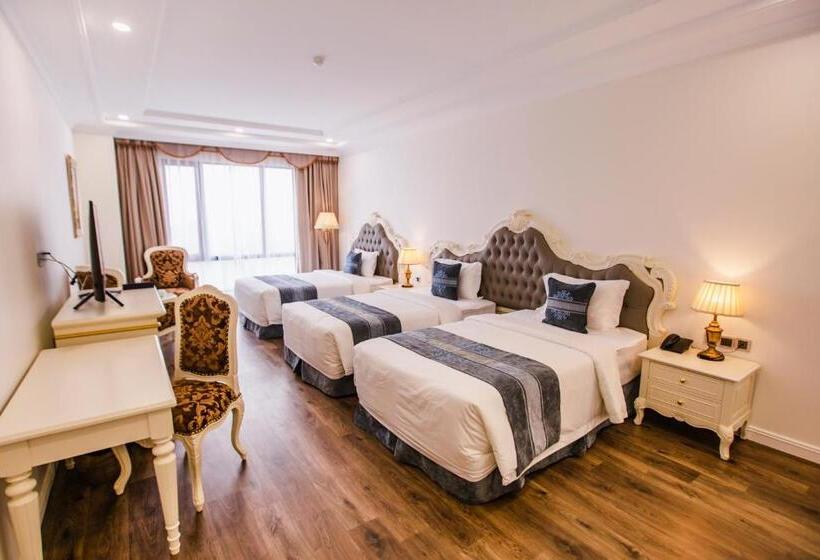 سوییت خانوادگی, Khách Sạn Minh Phú Diamond Palace
