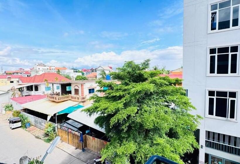 带1个卧室的带阳台的公寓, La Bonne Fourchette Boutique Hôtel