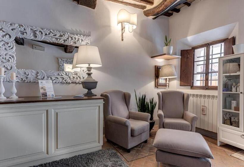 スタンダードルーム, Borgo Medievale San Quirico D Orcia B&b   Capitano Collection   Albergo Diffuso