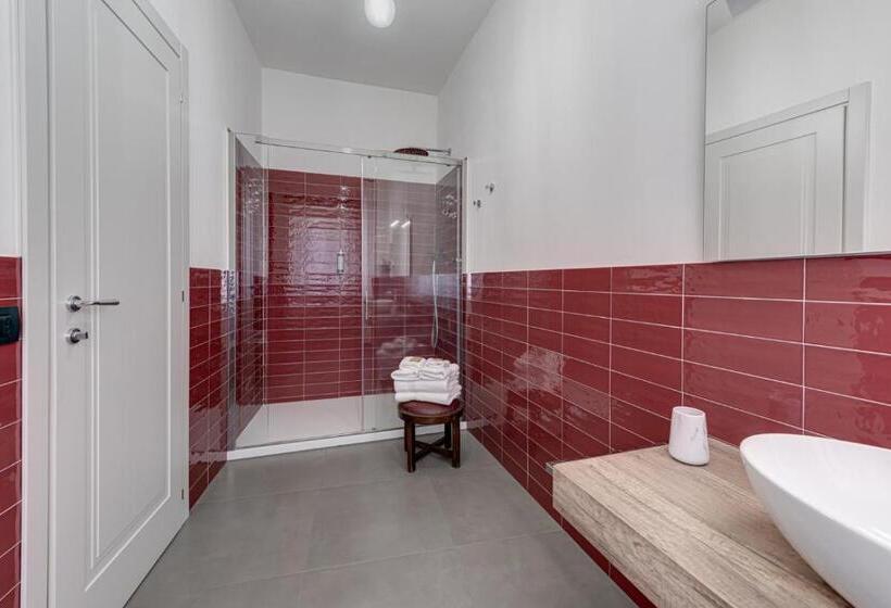 デラックスルーム, Borgo Medievale San Quirico D Orcia B&b   Capitano Collection   Albergo Diffuso
