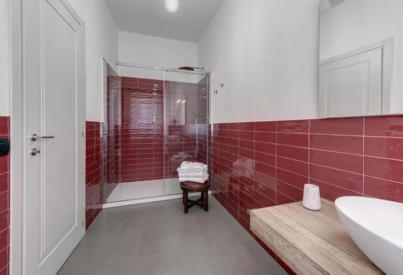 デラックスルーム, Borgo Medievale San Quirico D Orcia B&b   Capitano Collection   Albergo Diffuso
