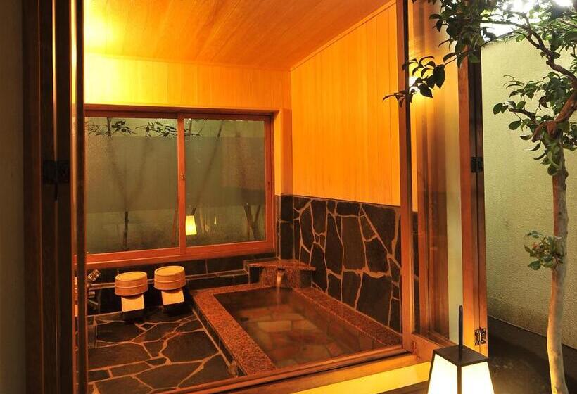 Четырехместный Номер Стандарт, Yufuin Onsen Ryokan Hananomai