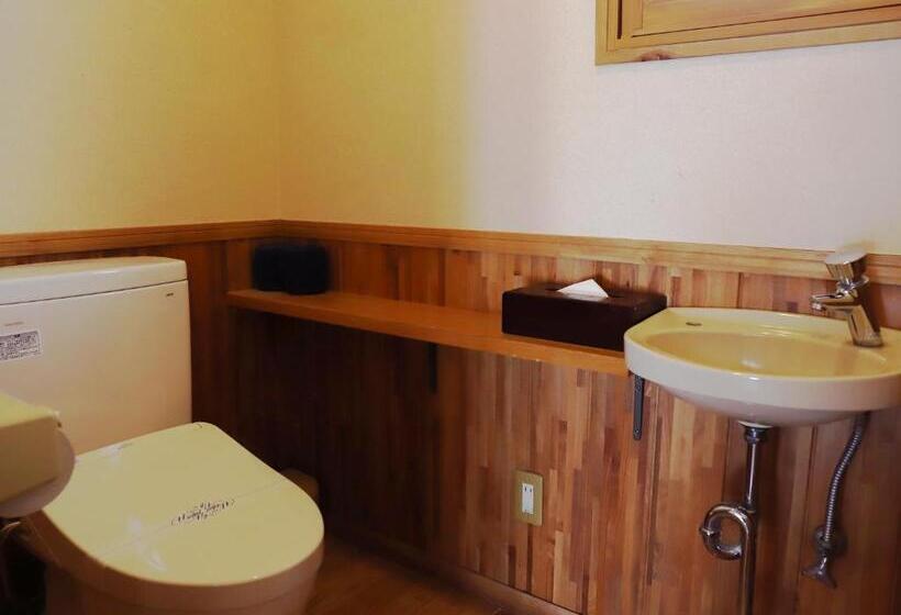 Семейный Номер, Yufuin Onsen Ryokan Hananomai