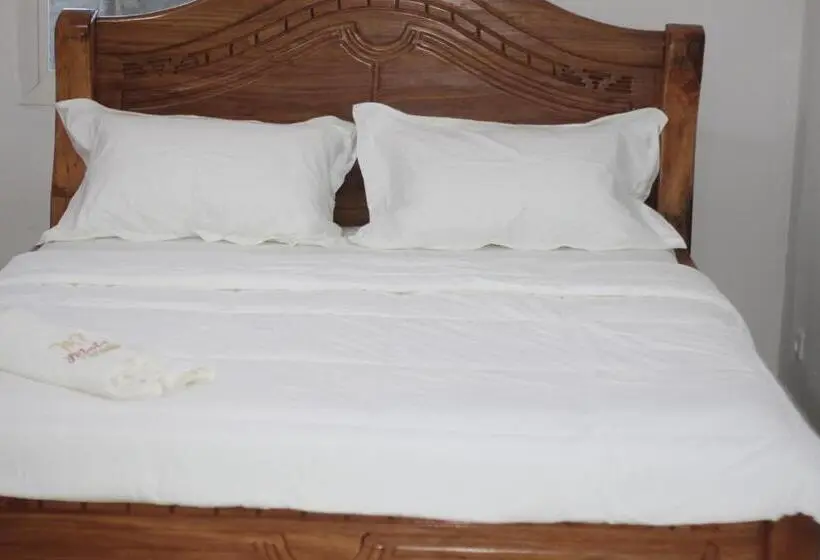 سوییت لوکس, Motel Faradel