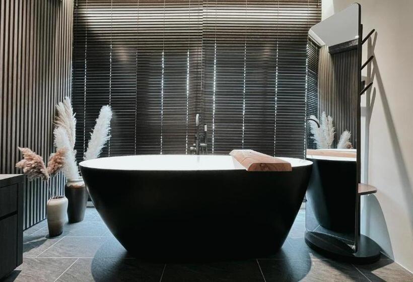 غرفة قياسية, The Cara Boutique