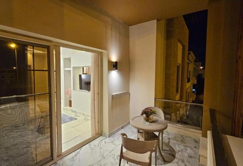 سوییت سوپریور, My Villa