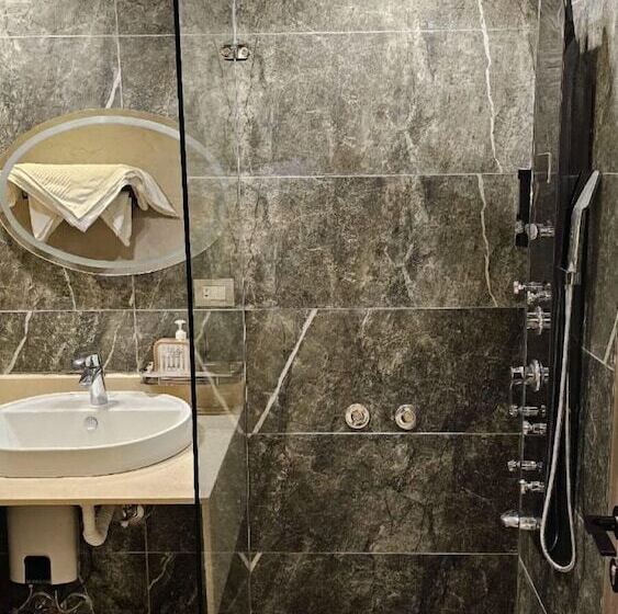 اتاق لوکس, My Villa