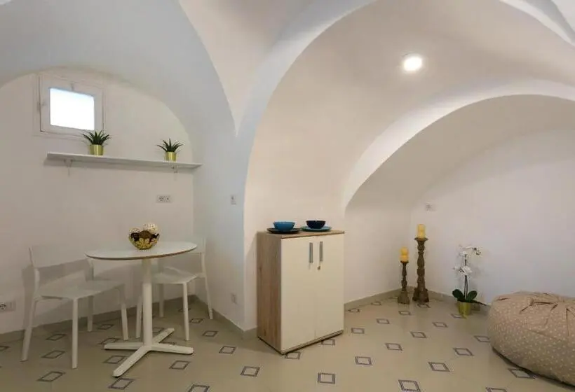 اتاق سوپریور, To Be Capri