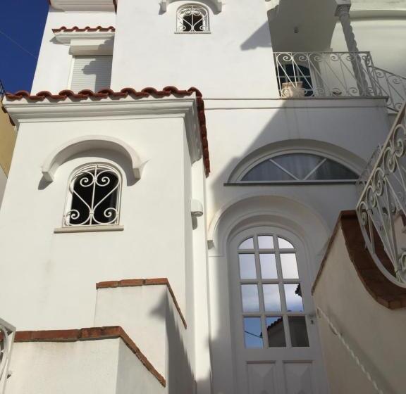 غرفة ديلوكس, To Be Capri