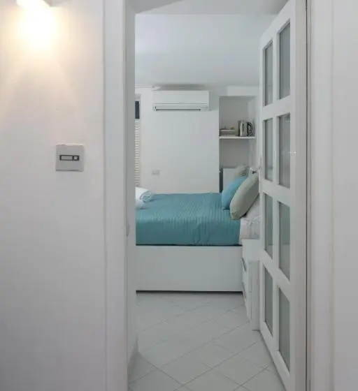 اتاق استاندارد, To Be Capri