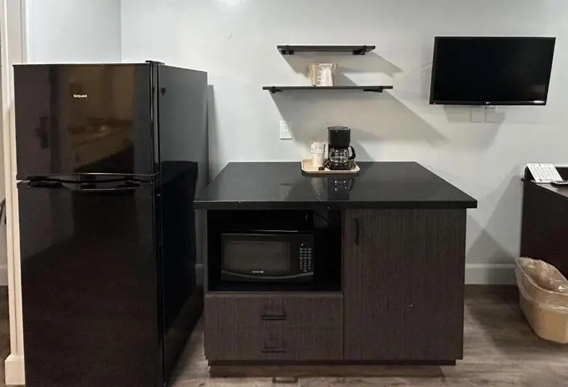 キングサイズベッドのスタンダードルーム, Studio 6 Suites Hesperia, Ca – West Main Street – I 15