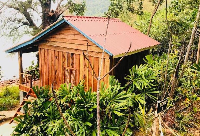 标准平房, Robinson Bungalows